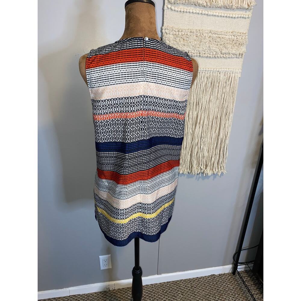 Vince Camuto Womens XS Sleeveless Multicolor Geometric Stripe Blouse Split Hem - Picture 6 of 9